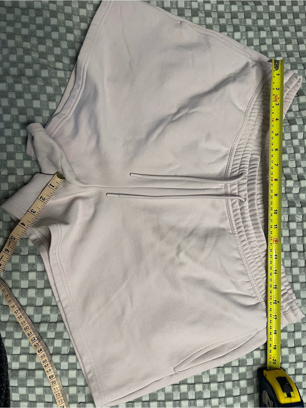 Athleta Forever Fleece Mid Rise 4" Short Shorts lilac XL - GUC